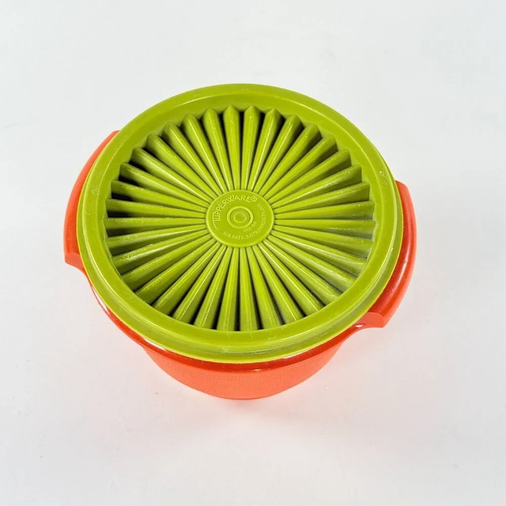 Vintage Tupperware Red Bowl Green Seal Sunburst Lid 886-18 Durable Plastic